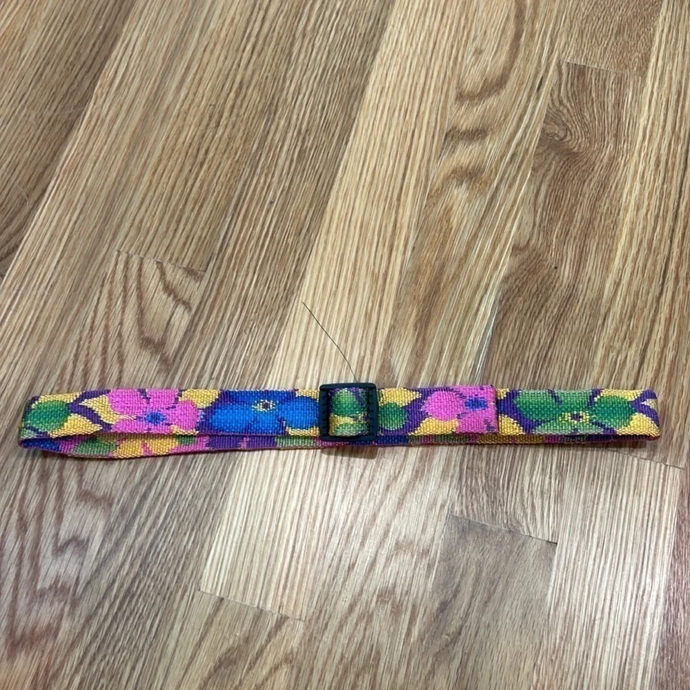Vintage 90s bison design children’s size large made in the USA flower belt girls